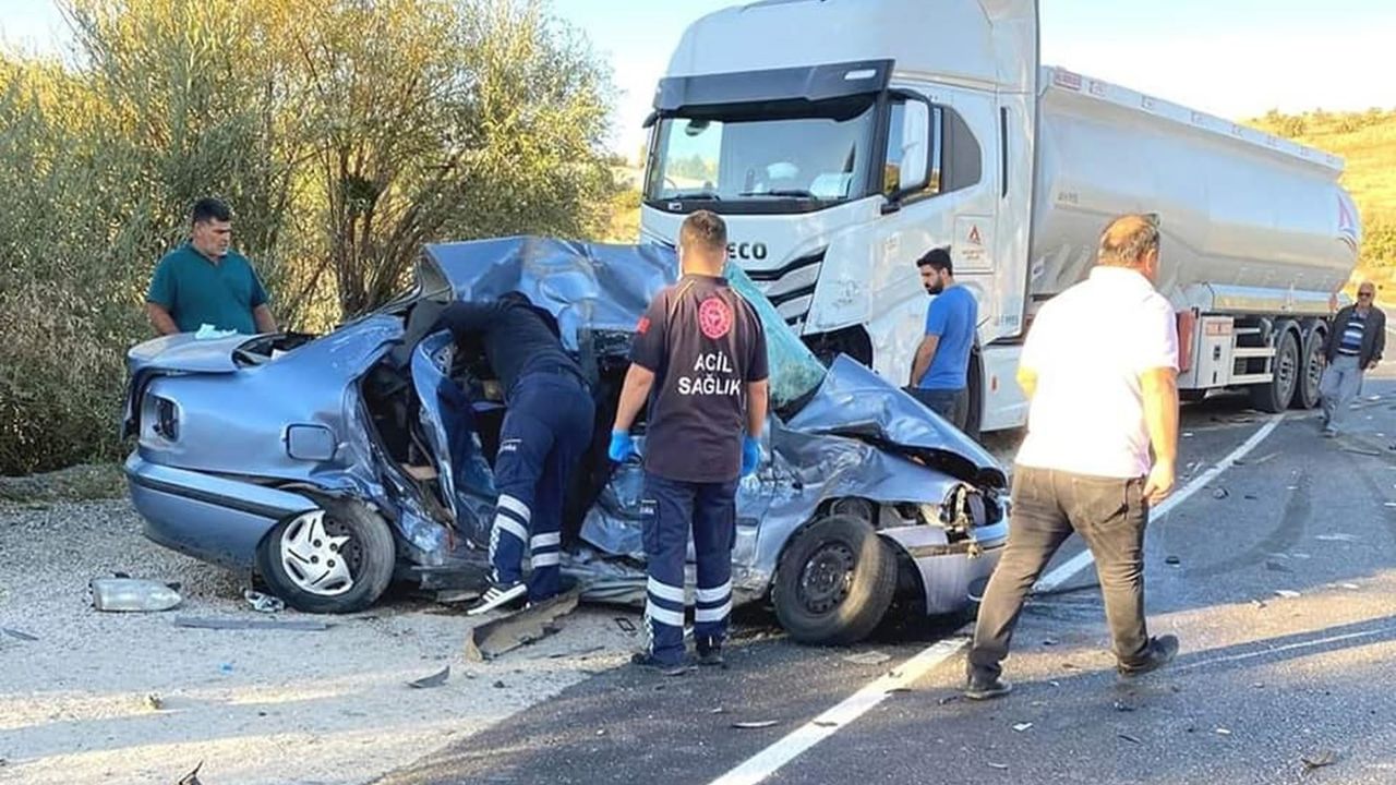 Antalya’da trafik kazası 4 Ölü, 1 Yaralı