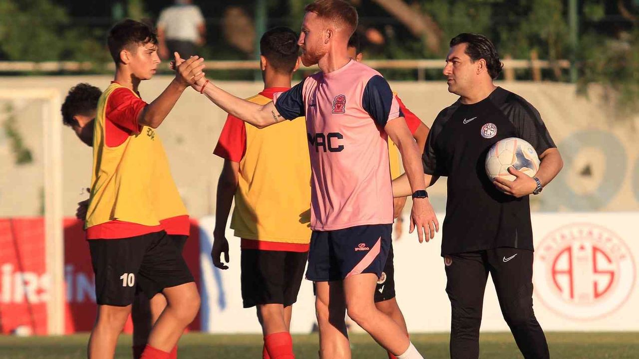 Antalyaspor & Mac Allister işbirliği sürüyor