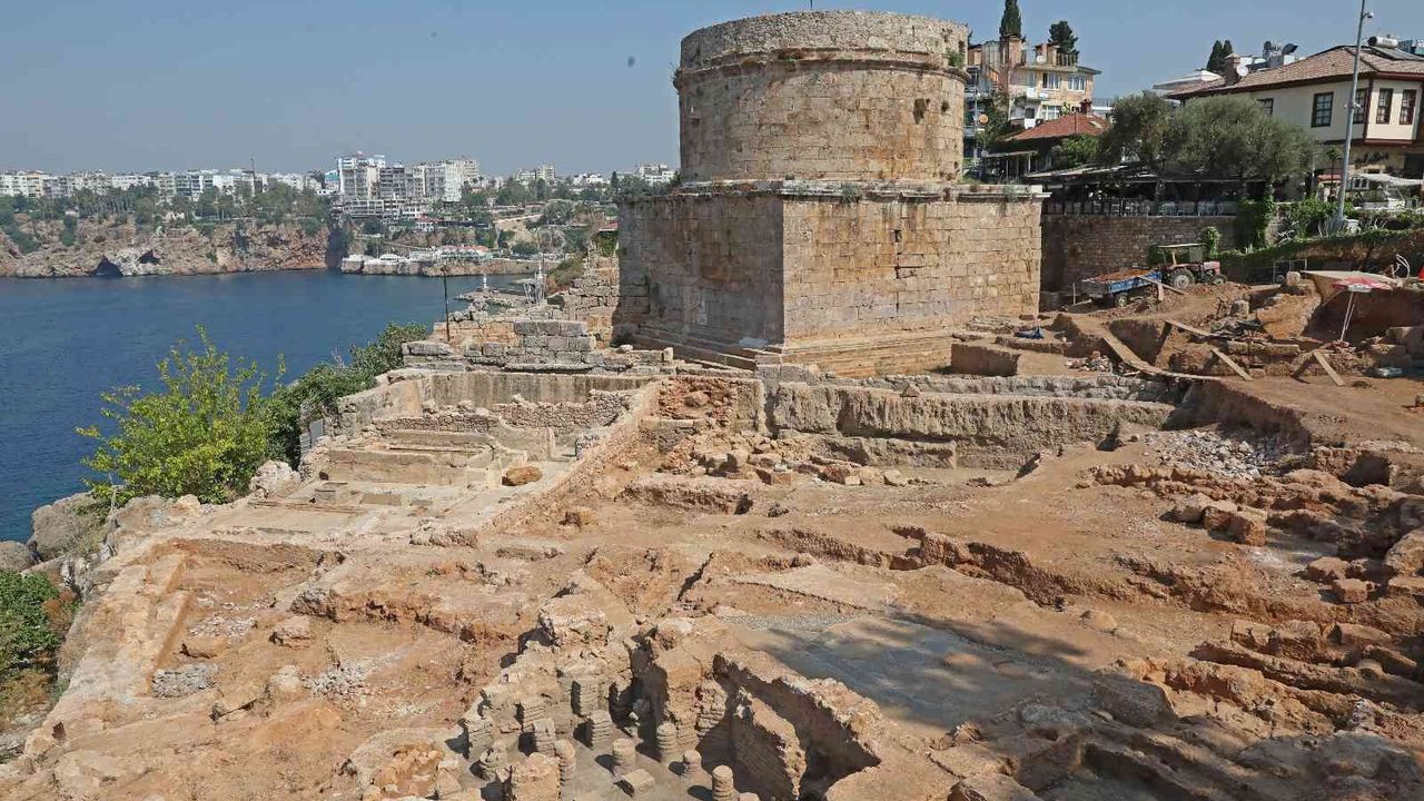 Hıdırlık Kulesi’nde arkeolojik kazılarda sona yaklaşıldı