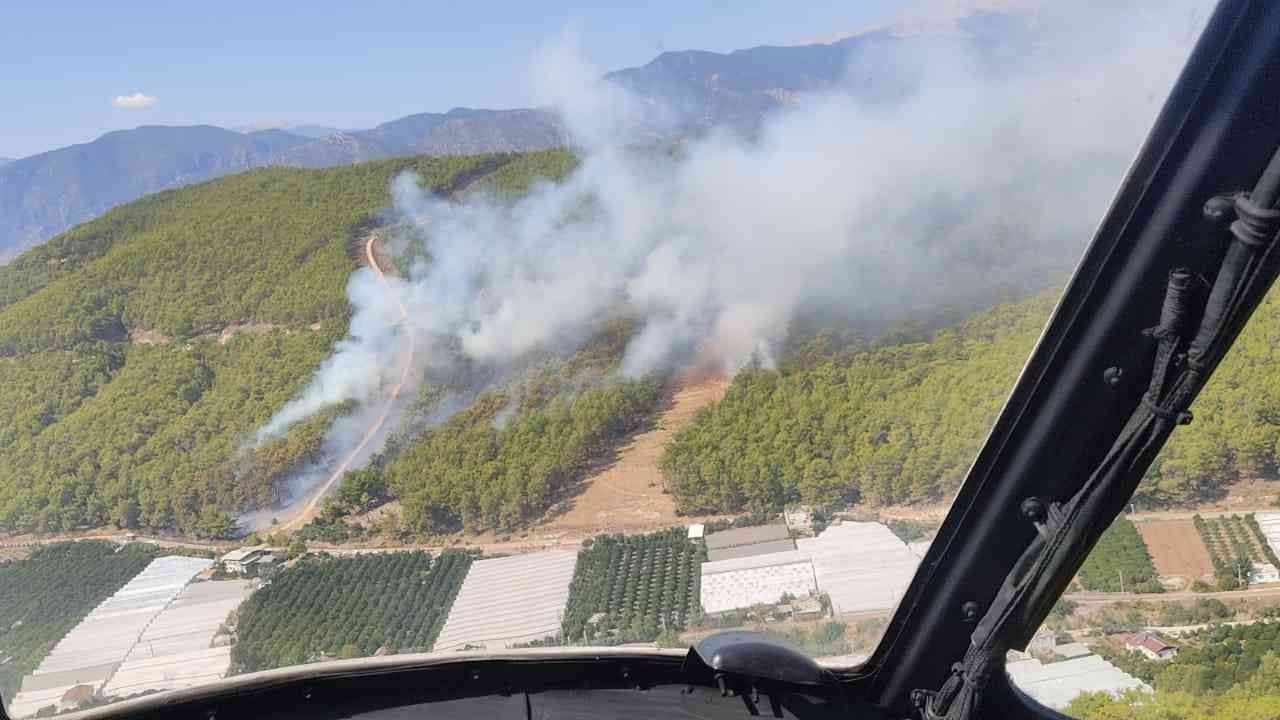 Antalya’da Kumluca’da orman yangını