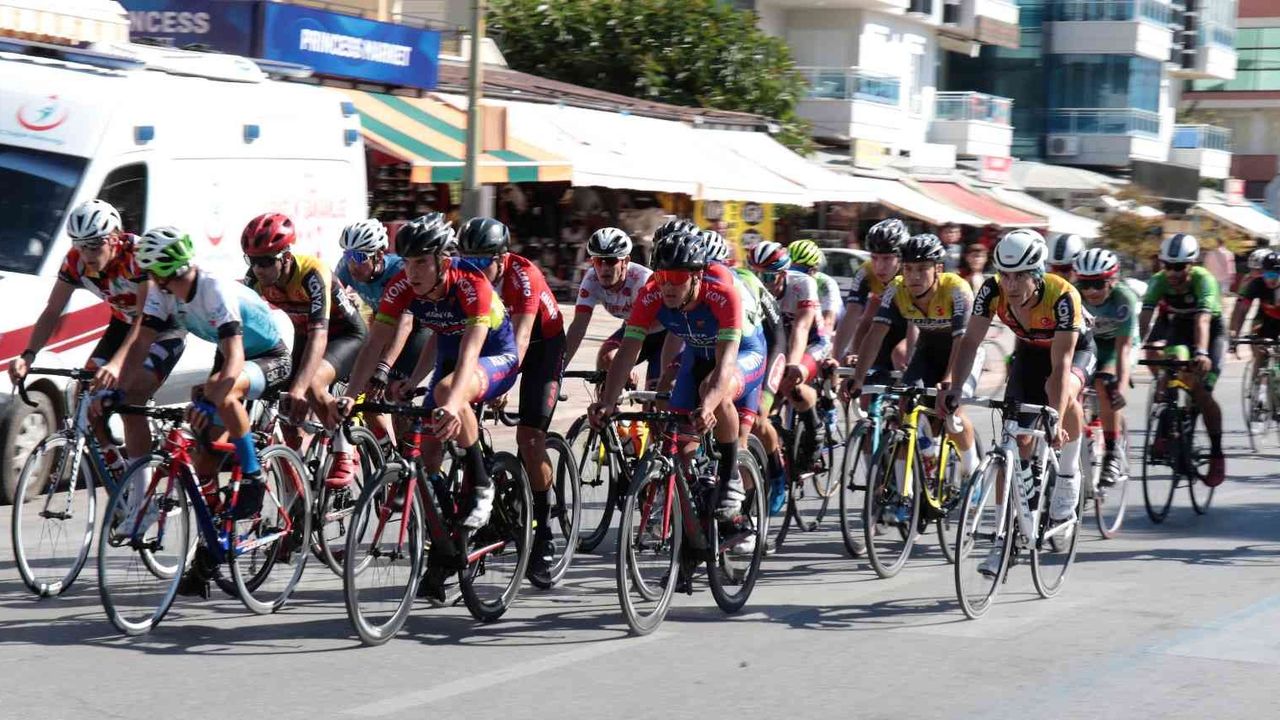 Türkiye Bisiklet Şampiyonası 8. Etap Sezon Kapanışı Kriteryum yarışlarıyla sona erdi
