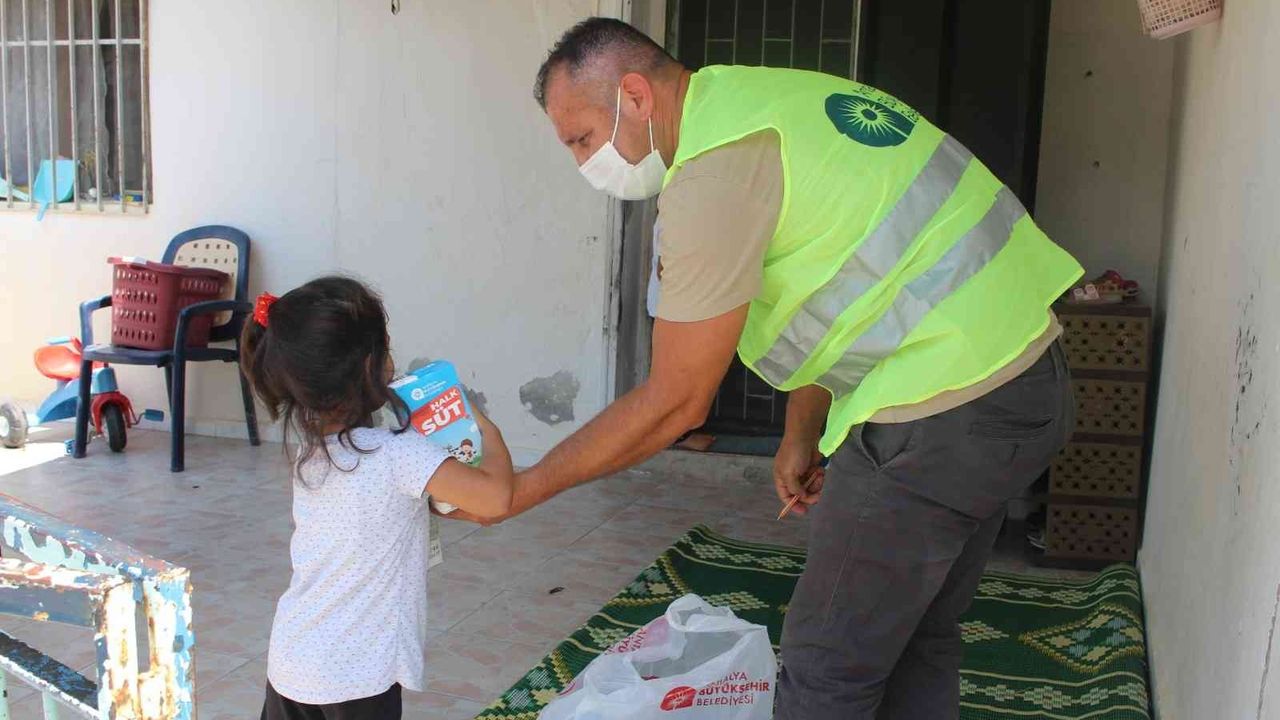 Antalya’da 19 bin 151 çocuğa, Halk Süt dağıtıldı