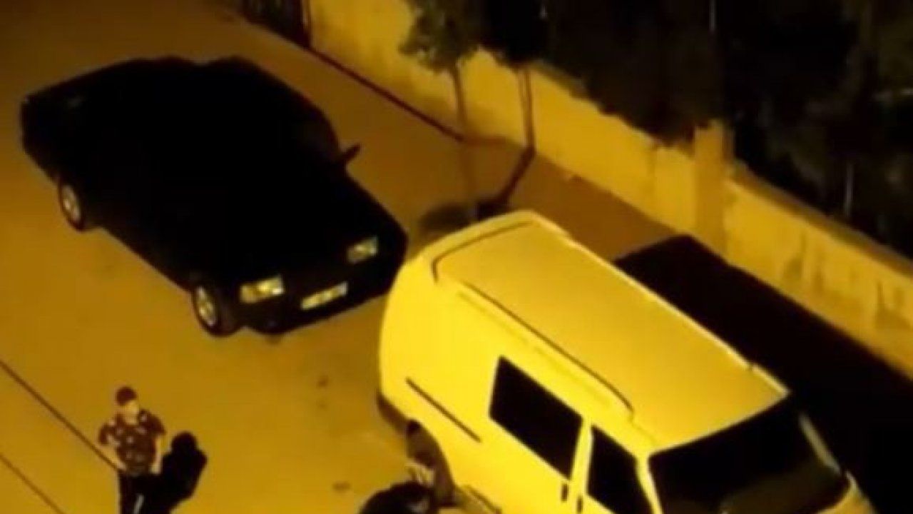 Antalya’da vicdanları sızlatan olay: Küçük çocuğu sopayla sokak ortasında dövdü