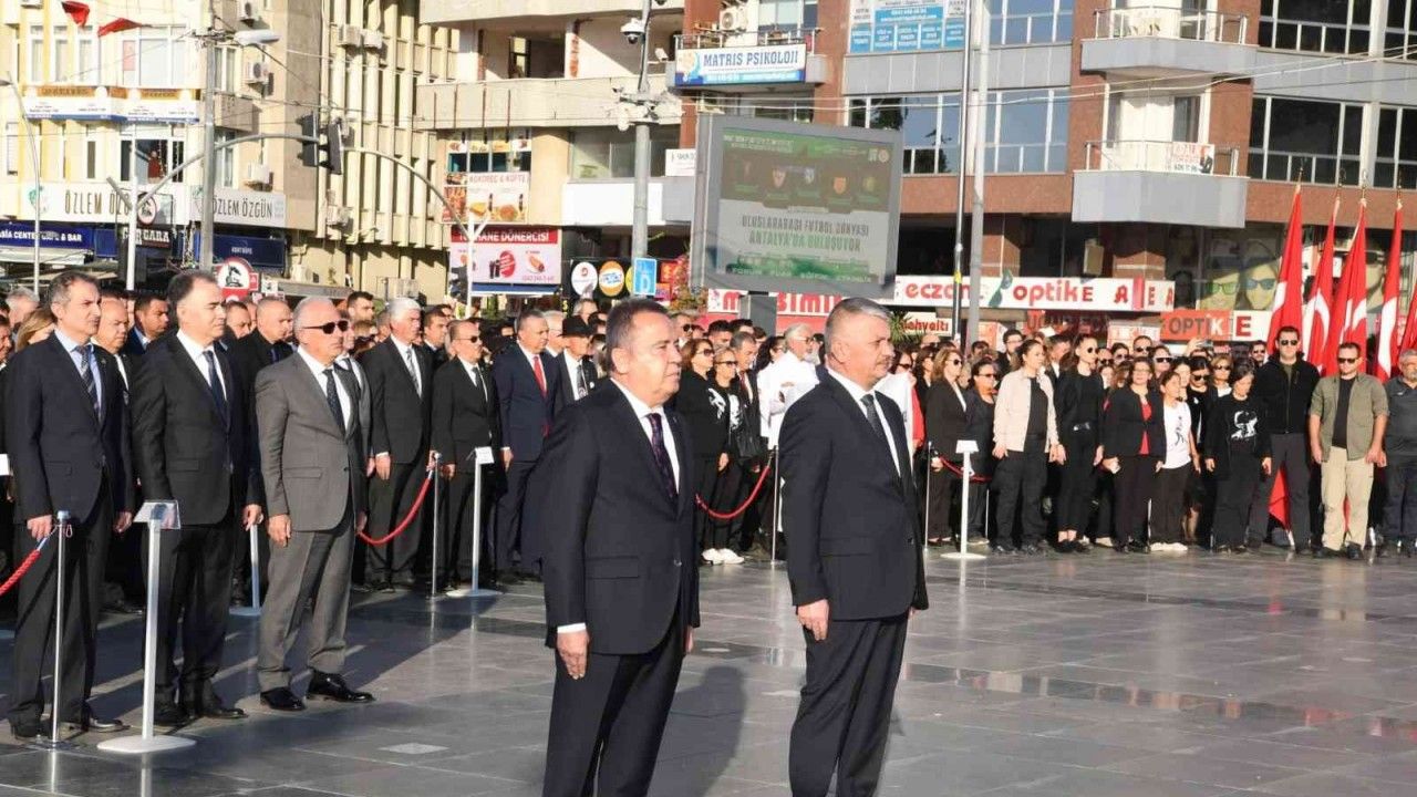 Gazi Mustafa Kemal Atatürk vefatının 84’üncü yılında anıldı