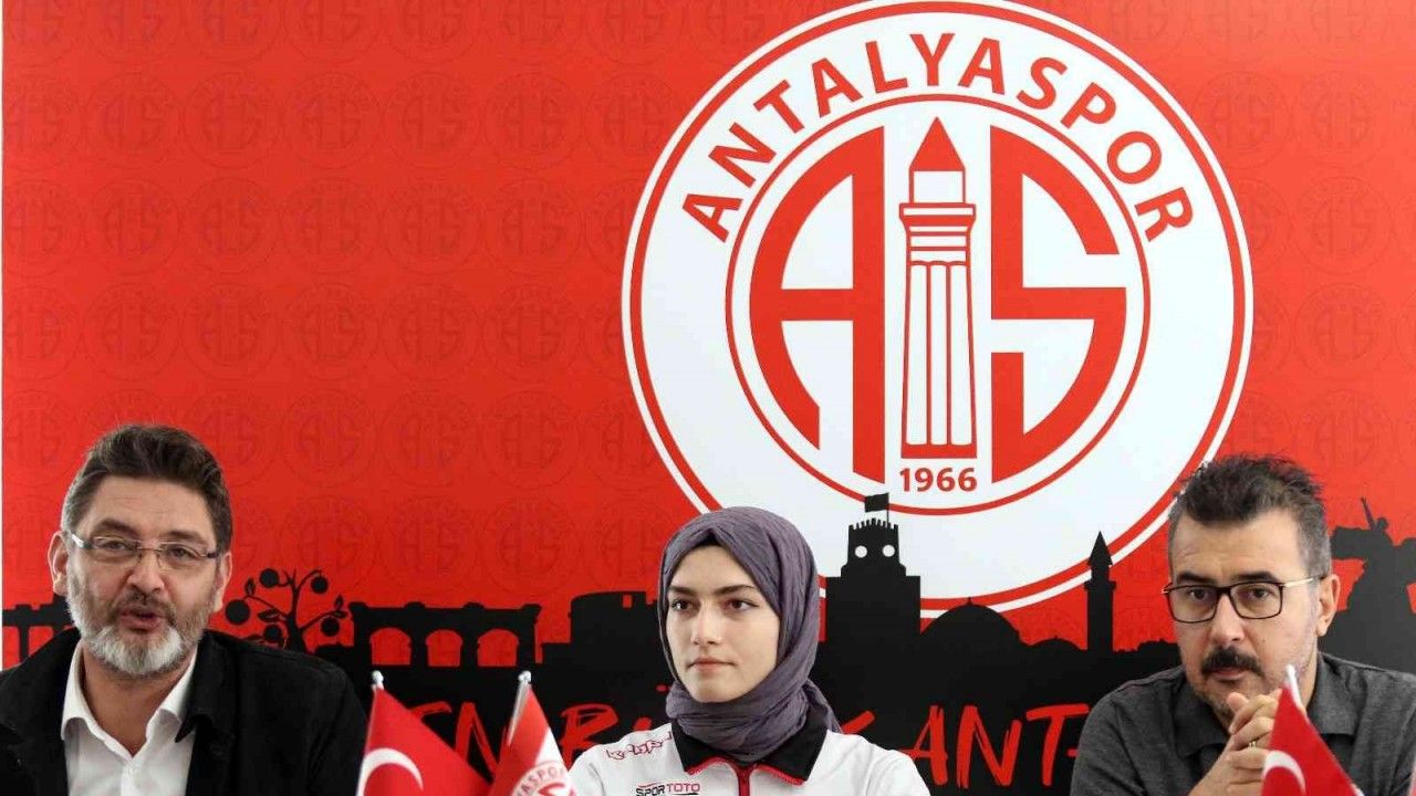 Sena Amine Nur Özgen Antalyaspor’da