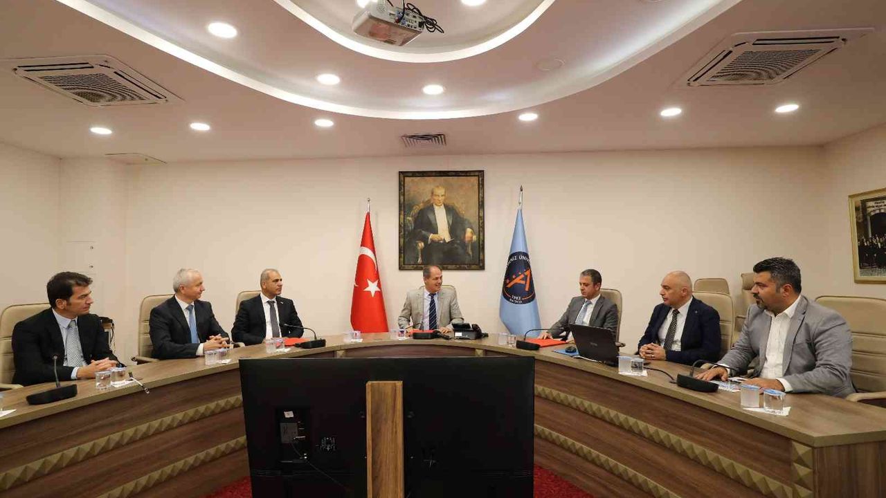 Ziraat Fakültesi ile Türk Traktör arasında iş birliği protokolü