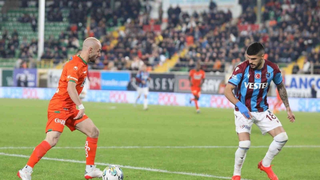 Spor Toto Süper Lig: Alanyaspor: 5 - Trabzonspor: 0 (Maç sonucu)