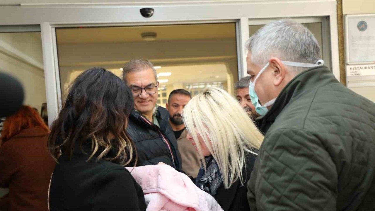 Akdeniz Üniversitesi Sosyal Tesisleri depremzedeleri misafir ediyor