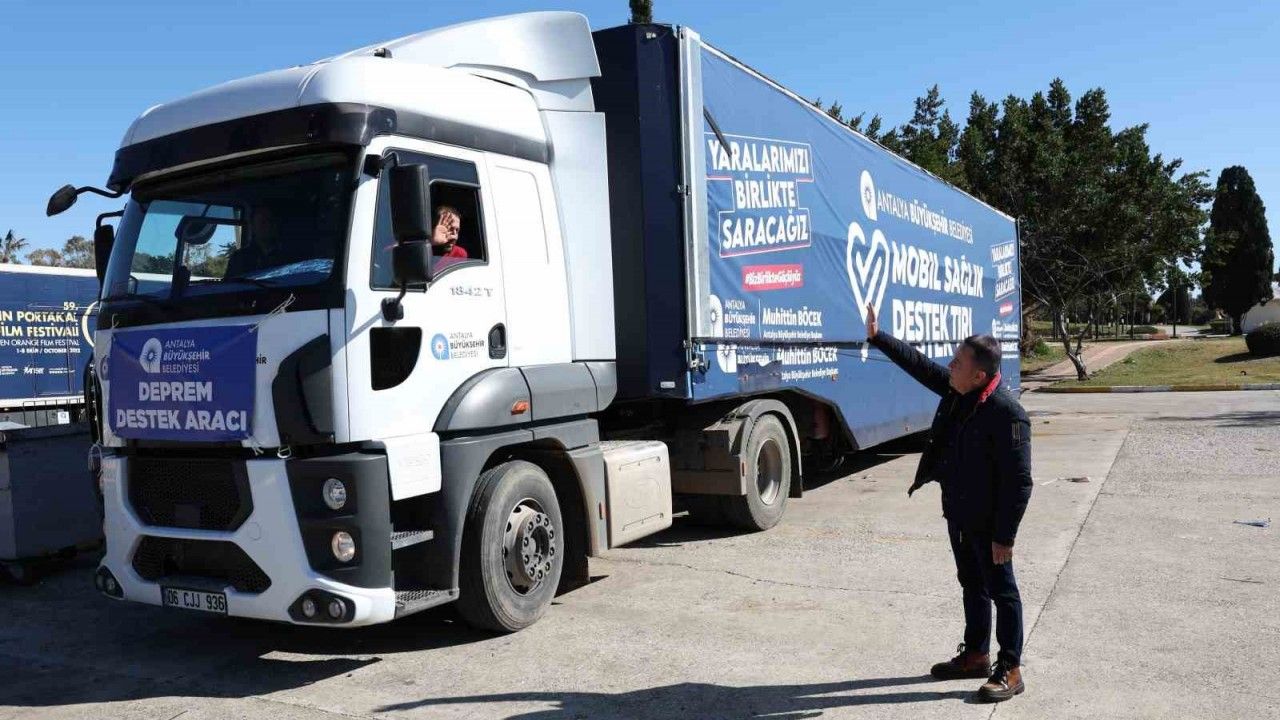 Antalya’dan deprem bölgesine sağlık ekipman desteği