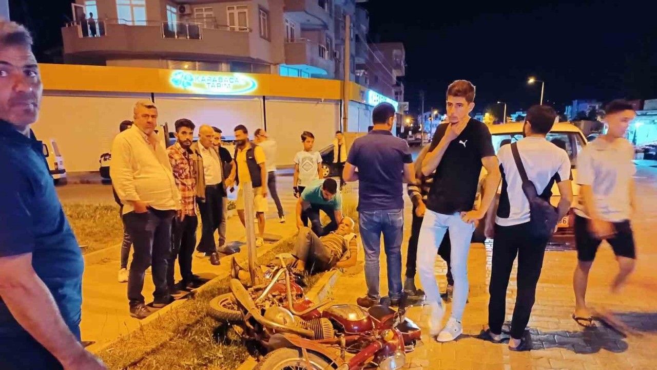 Antalya’da motosikletle otomobil çarpıştı: 1 yaralı