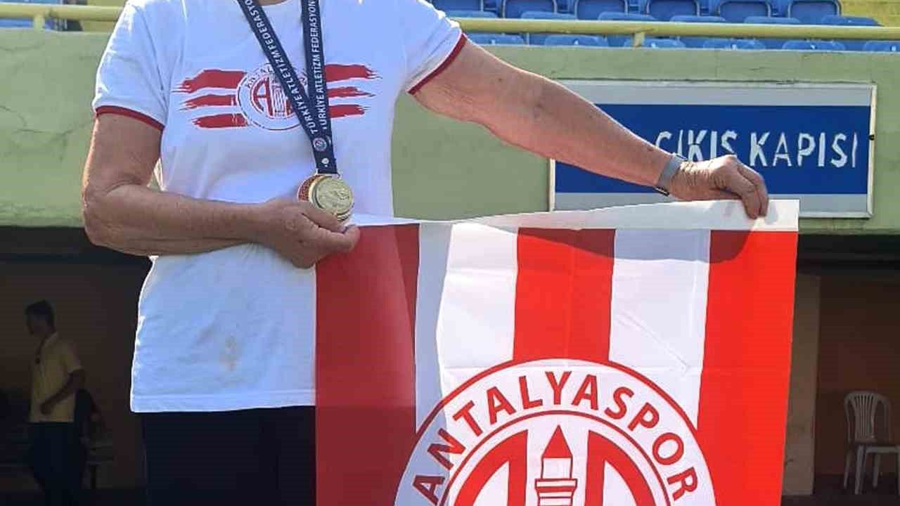 Türkiye Masterler Şampiyonası’na Antalyaspor damga vurdu