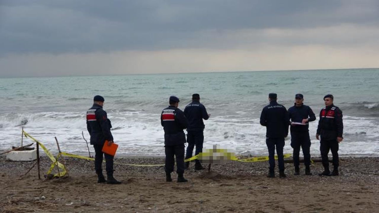 Manavgat’da sahilde kimliği belirsiz 2 erkek cesedi bulundu