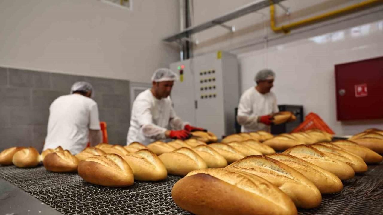 Antalyalılar ekmeği ucuza yiyor
