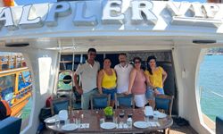 Alanya'ya, sanata sevdalı beste fabrikatörü Ayhan Keser