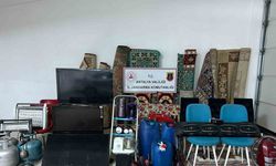 Antalya’da evlere girip vatandaşların eşyalarını çalan hırsızlar yakalandı