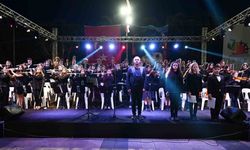 Gençlik Orkestrası gönülleri fethetti