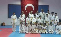 Kemer Belediyesi karate takımından 7 madalya