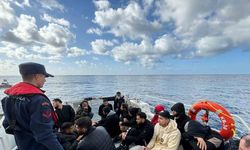 Antalya’da ülkeyi terk etmeye çalışan 22 düzensiz göçmen yakalandı
