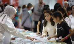 Antalya Kitap Fuarı’na ilk günden yoğun ilgi