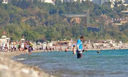 Antalya’da deniz suyu sıcaklığı, hava sıcaklığını yakaladı