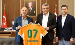 C. Alanyaspor Başkanı Çavuşoğlu'ndan KKTC Cumhurbaşkanı'na ziyaret