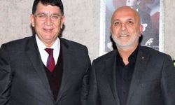 Çavuşoğlu'ndan Adlıhan Dere'ye sert gönderme