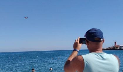 Suya iniş kalkış yapabilen ve saatte 79,3 km hıza ulaşabilen drone, taşıdığı can simidini hızlı bir şekilde vakaya ulaştırıyor