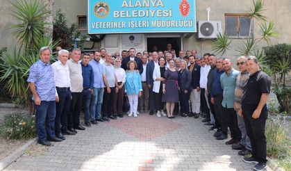 CHP heyeti Alanya'da muhtarlarla buluştu