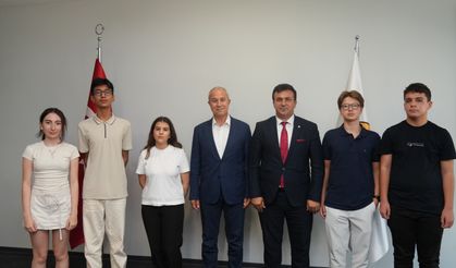 Alanya'nın gururları Başkan Özçelik'i ziyaret etti