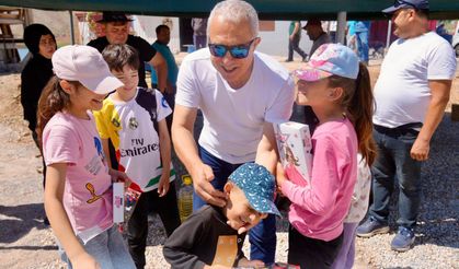Başkan Özçelik doğu ve batı yaylalarına çıkarma yaptı
