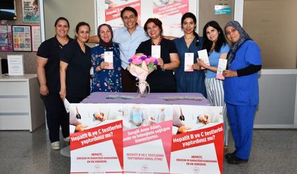 Sağlıkçılardan Turk Kızılayına tam destek