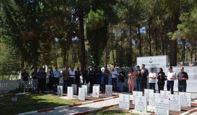 15 Temmuz şehidi Ağaroğlu, mezarı başında anıldı