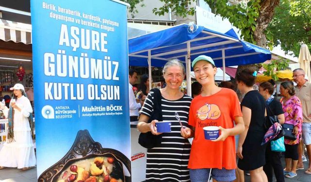 Antalya Büyükşehir Belediyesi 40 bin aşure ikram edecek