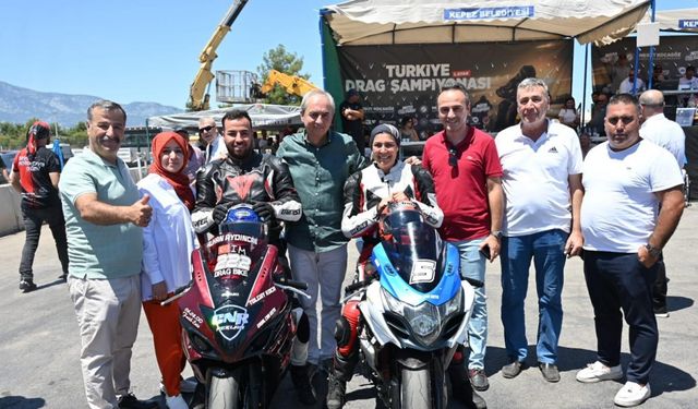 Motodrag yarışlarının startını Başkan Kocagöz verdi