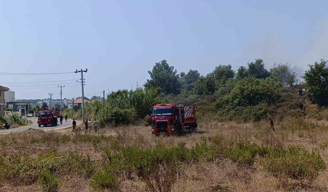 Site inşaatında çalışan vincin kopardığı enerji hattı yangın çıkardı