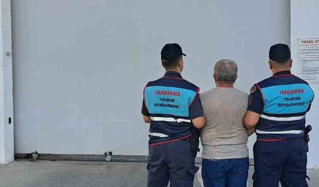 Alanya’da 12 farklı suçtan 5 yıl kesinleşmiş hapis cezasıyla aranan şahıs yakalandı