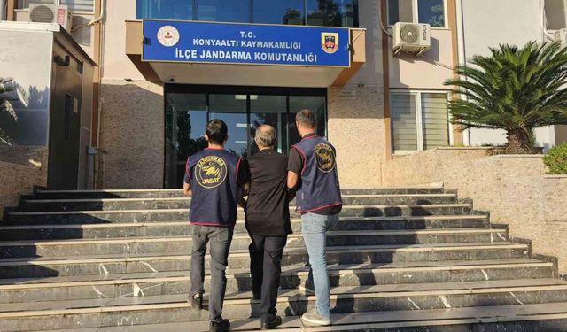 Antalya’da 31 yıl 8 ay hapis cezasıyla aranan şahıs yakalandı