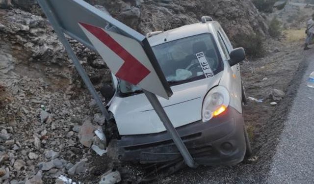 Antalya’da trafik kazası: 2 yaralı