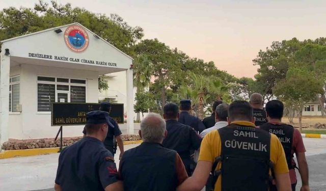 Antalya Balıkçı Barınağı’nda ’rüşvet’ operasyonu: 7 gözaltı