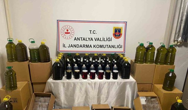 Antalya’da yüzlerce litre sahte zeytinyağı ve nar ekşisi ele geçirildi