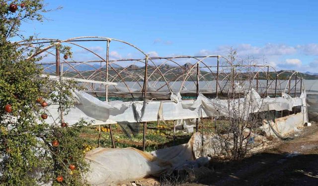 Fırtına ve hortum sonrası Antalya’da hasar tespiti sürüyor