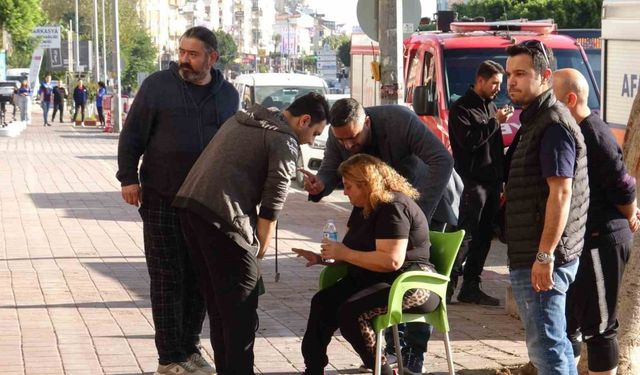 Gaz sıkışması bomba gibi patladı, 2 belediye çalışanı yaralandı