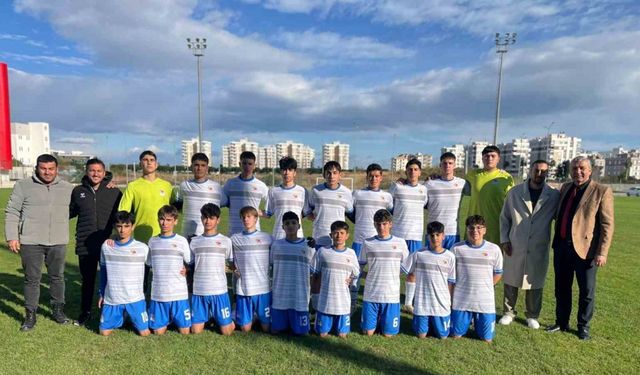 Kemer Belediye Merkez Spor U16, Kundu Spor’u 4-0’lık skorla geçti