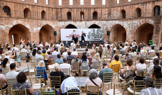 Gipsy Kings rüzgarı Alanya’da esti