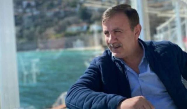 Bırakın eleştirmeyi heykelini dikmeliyiz!