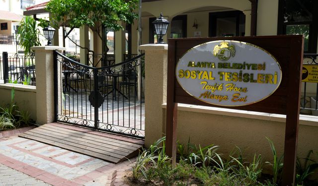 Tevfik Hoca Alanya evi yenilenen yüzüyle hizmete açıldı