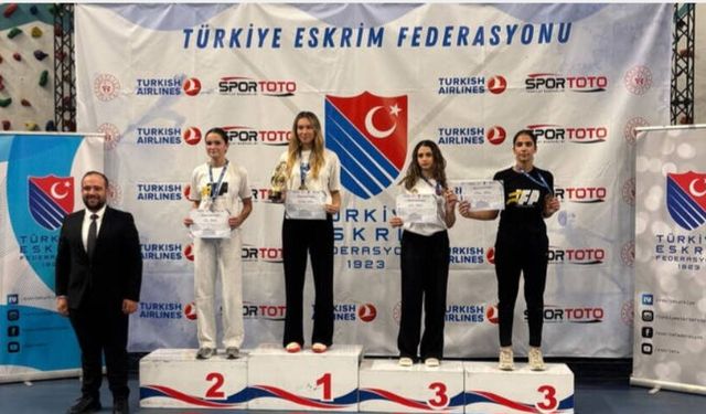 Eskrim sporcumuz İlke Taşbaş Ankara’dan madalyayla döndü