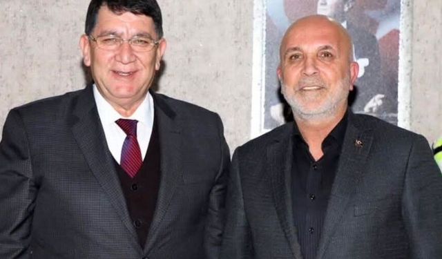 Çavuşoğlu'ndan Adlıhan Dere'ye sert gönderme