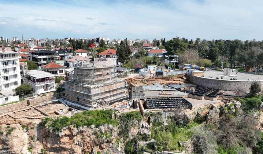Antalya’da Hıdırlık Kulesi Seyir Terası projesi hızla ilerliyor