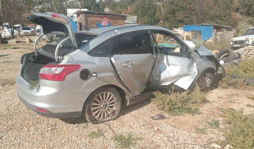 Antalya-Konya karayolunda trafik kazası: 1 ölü, 1 yaralı